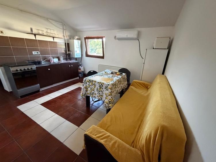 Apartament cu 2 camere decomandat, mobilat în UMT