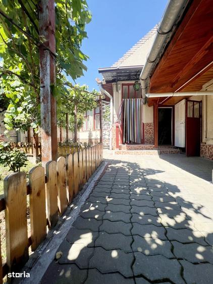 Casă cu 4 camere cu Teren 1819 Mp în Ciugud