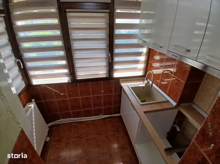 Apartament cu 2 camere decomandat în Est