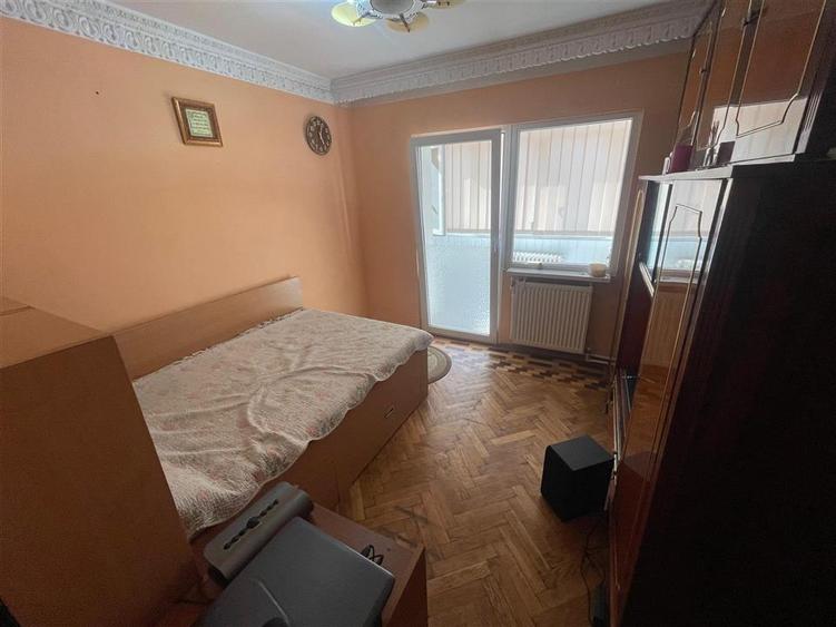 Apartament cu 3 camere decomandat, mobilat în Obcini