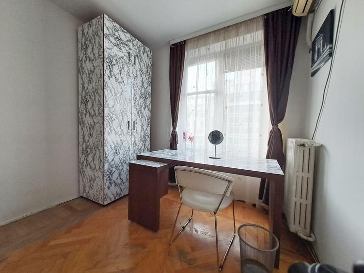 Apartament cu 2 camere semidecomandat în P-ța Romană