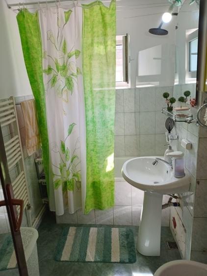 Apartament cu 2 camere semidecomandat în Est