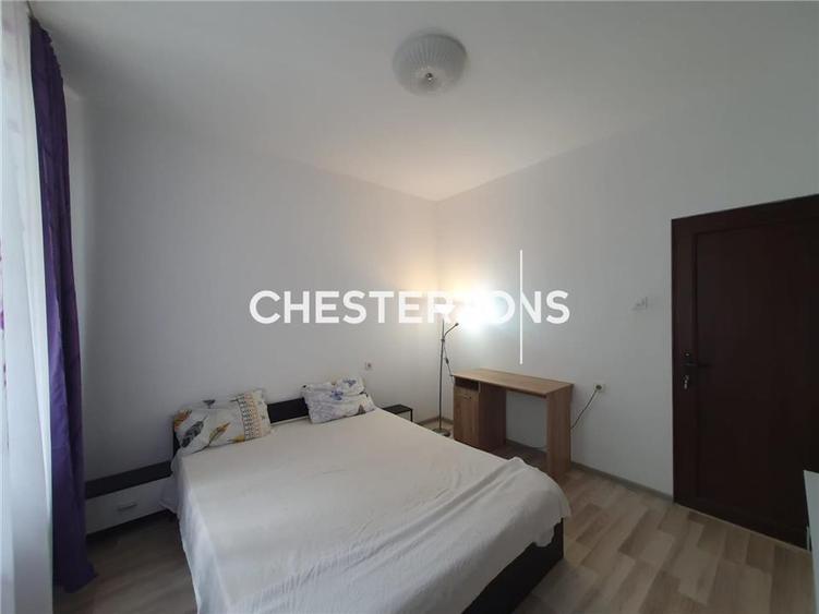 Apartament cu 2 camere decomandat, mobilat în Central