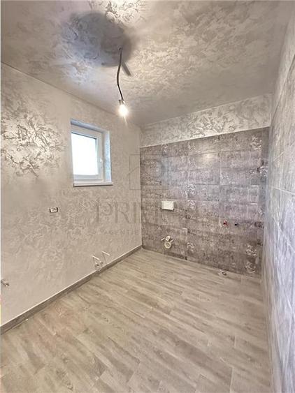 Duplex cu 4 camere cu Canalizare în Calea Urseni