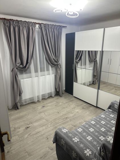 Casă cu 4 camere în Secu