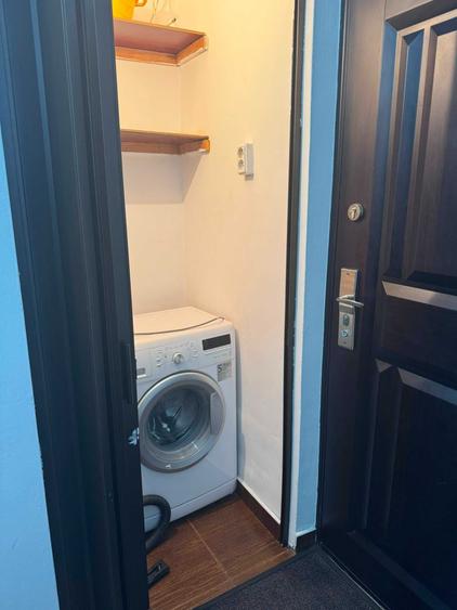 Apartament cu 2 camere decomandat în Micro 6