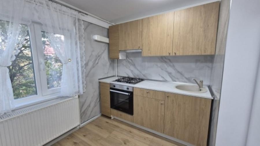 Apartament cu 2 camere decomandat în Ultracentral