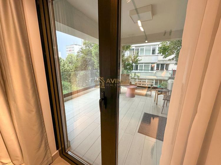 Apartament cu 3 camere decomandat în Domenii