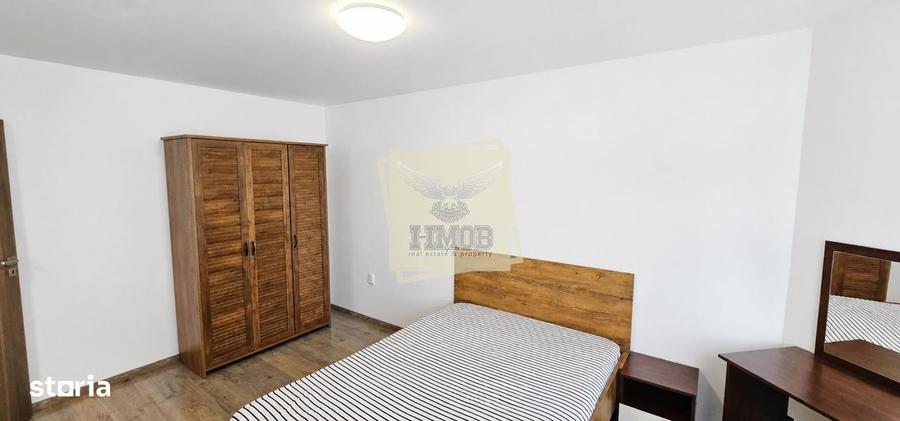 Casă cu 4 camere în Tineretului
