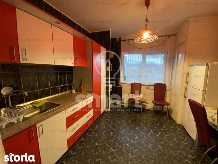 Apartament cu 3 camere decomandat în Plopilor