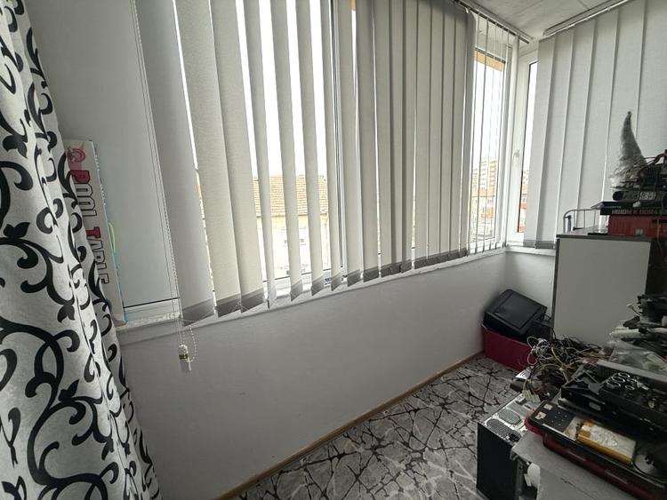 Apartament cu 2 camere semidecomandat, mobilat în Cetate
