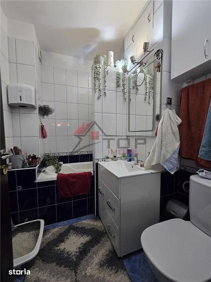 Apartament cu 3 camere decomandat în Mircea cel Bătrân