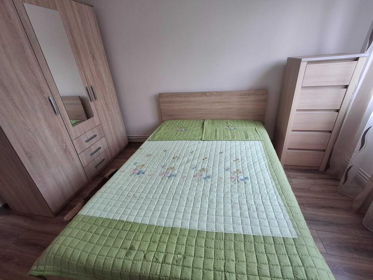 Apartament de vanzare - 4