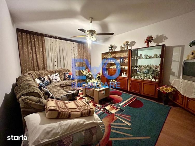 Apartament cu 3 camere decomandat în Frumoasa