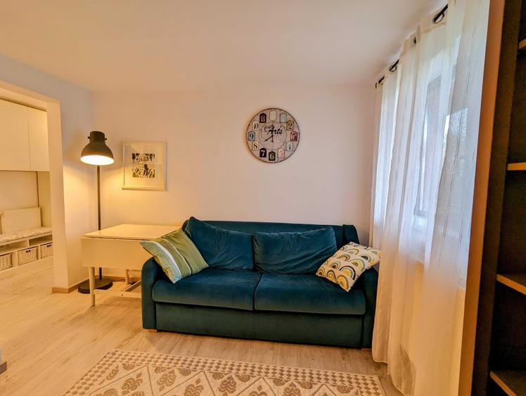 Apartament cu 2 camere decomandat în Florești