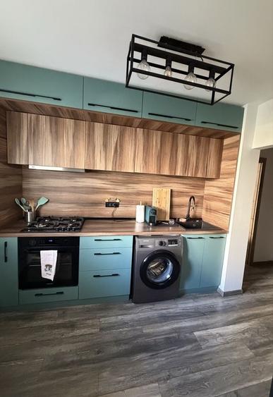 Apartament cu 2 camere decomandat în Crângași