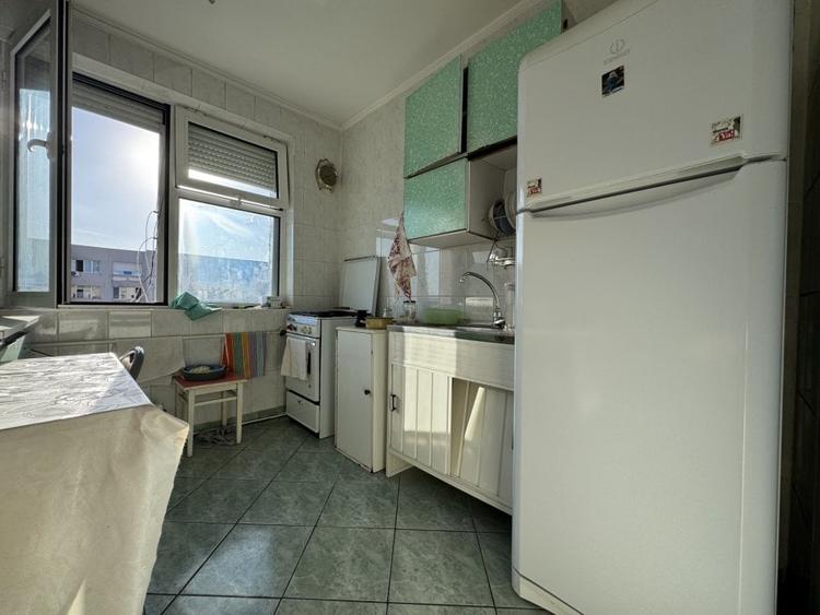 Apartament cu 2 camere decomandat, mobilat în Balta Albă