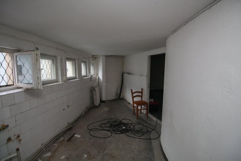 Spațiu comercial, de 1,866 mp, în Bușteni