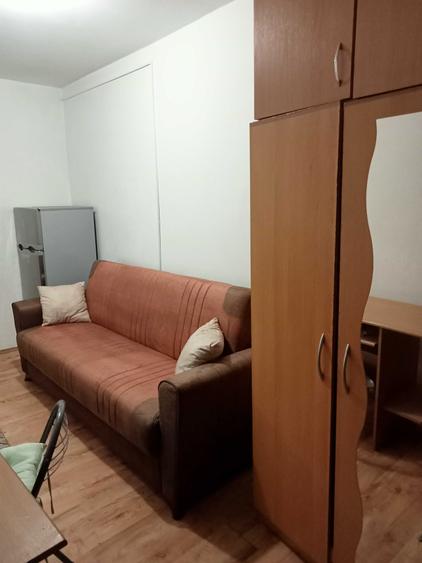 Garsonieră decomandată în Complex Studențesc