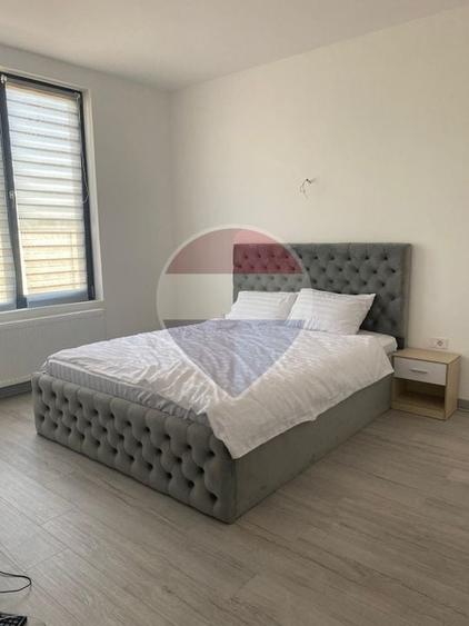 Casă individuală cu 4 camere cu Teren 380 Mp în Berceni
