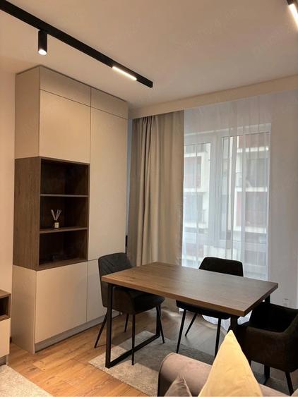 Apartament cu 2 camere semidecomandat în Florești