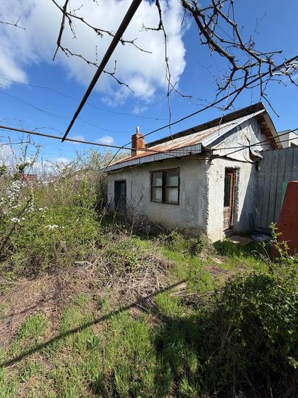 Teren agricol intravilan de 1100 mp, în Vânători