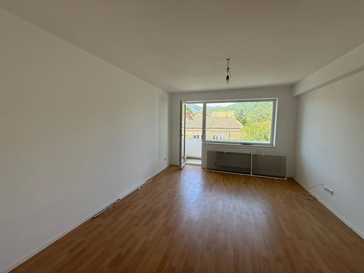 Apartament cu 2 camere circular în Progresul