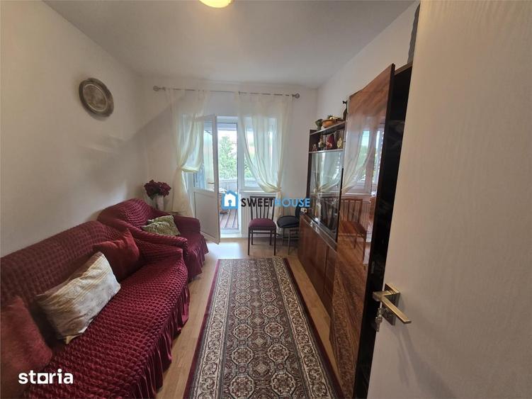 Apartament cu 3 camere decomandat în Central