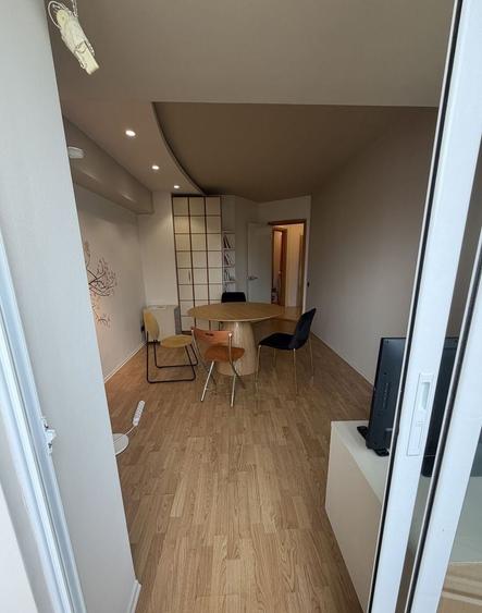 Apartament cu 3 camere, mobilat în Centrul Civic