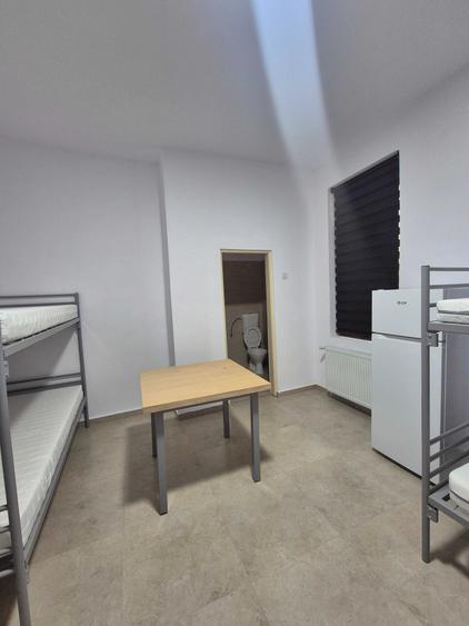 Casă cu 4 camere în Traian