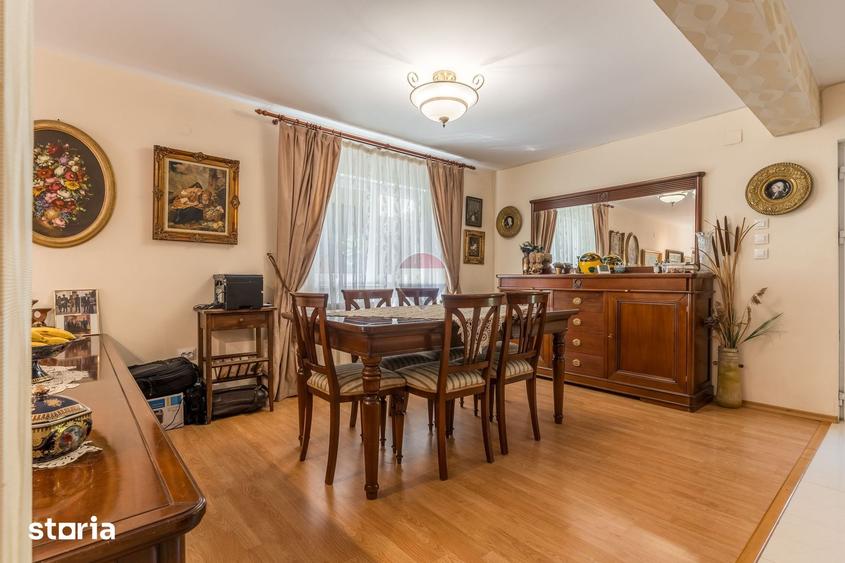 Casă cu 5 camere cu Teren 869 Mp în Bucium