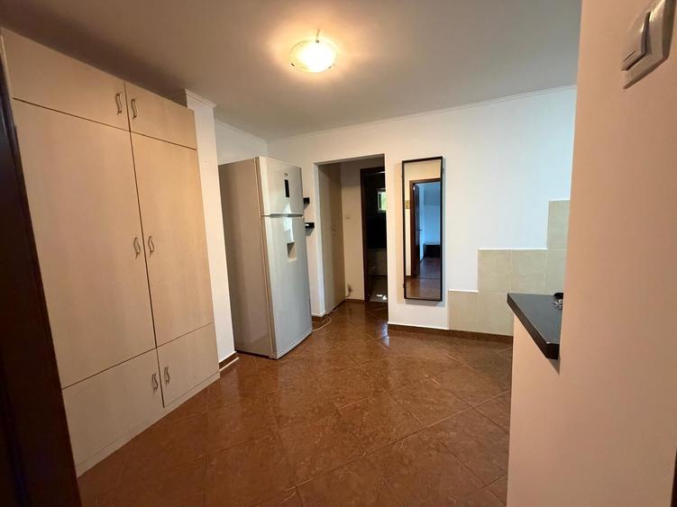 Apartament cu 2 camere decomandat în Brâncoveanu