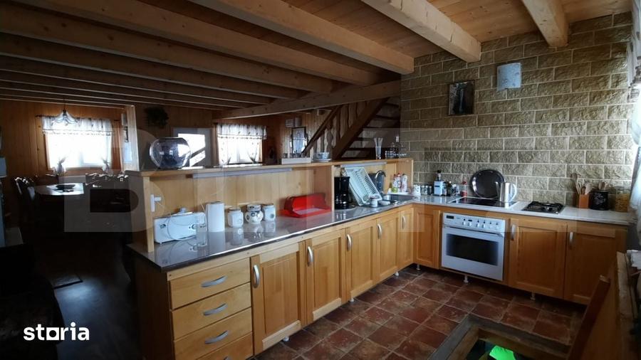 Casă cu 5 camere cu Teren 250 Mp în Șugag