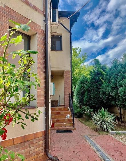 Casă cu 5 camere cu Teren 300 Mp în Brâncoveanu