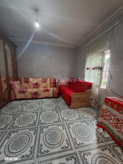 De vanzare casa in Roman, zona Piata Mare, teren 590mp, Pret 50000euro