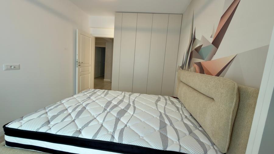 Apartament cu 4 camere în Valea Adâncă
