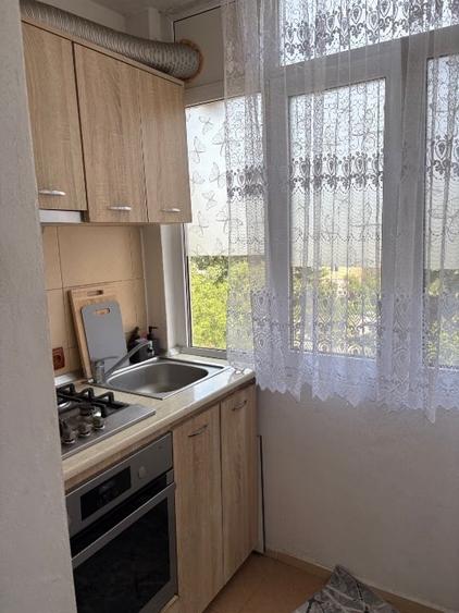 Apartament cu 2 camere decomandat în 9 Mai