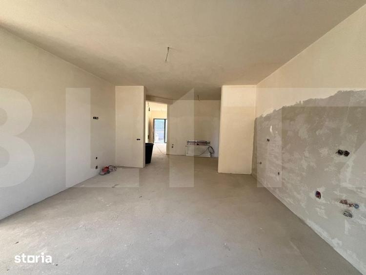 Casă cu 6 camere cu Teren 1000 Mp în Aiton