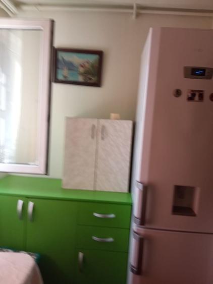 Garsonieră decomandată în Tractorul