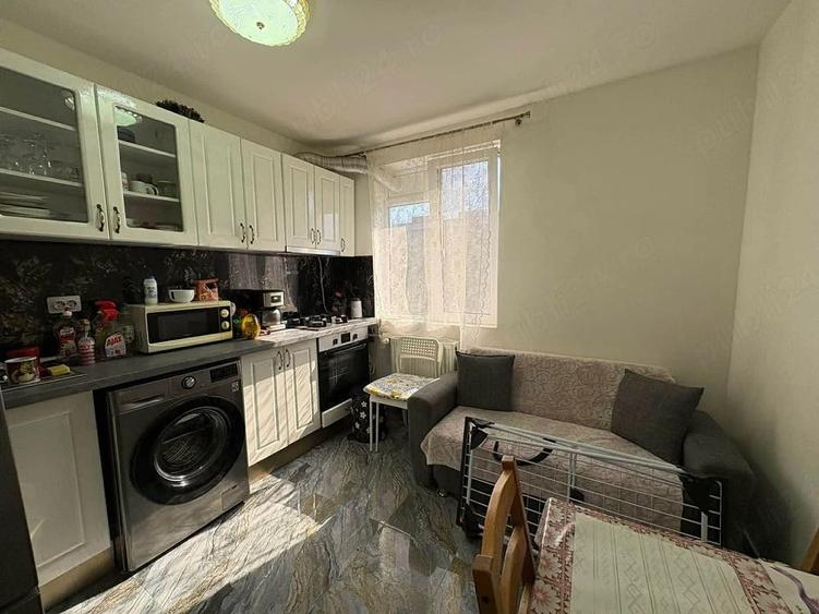 Apartament cu 2 camere decomandat în Drumul Taberei
