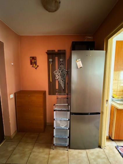 Apartament cu 2 camere semidecomandat în Dobroești