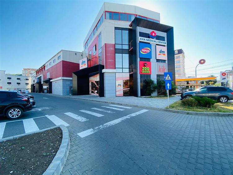 Birou, de 200 mp, în Canta