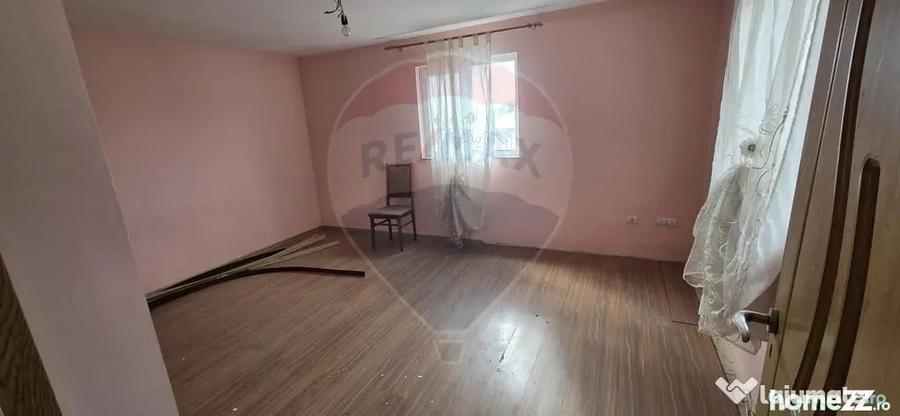 Casa / Vila cu 5 camere de vanzare in zona Obor - 12