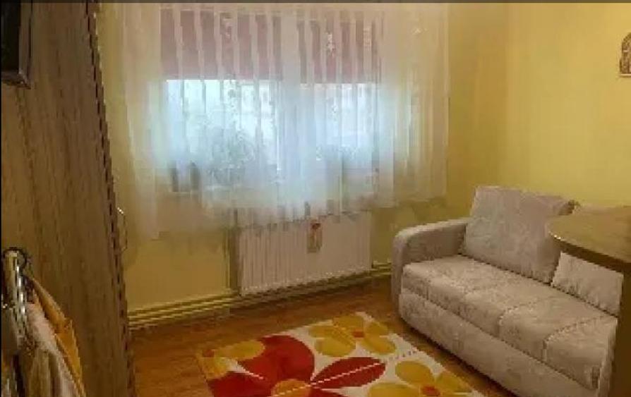 Apartament cu 2 camere decomandat în Anda