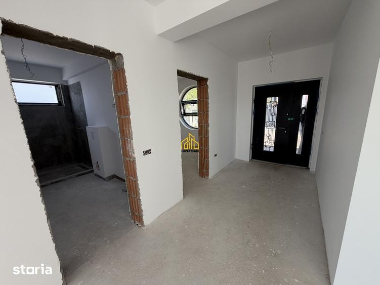 Casă cu 4 camere cu Teren 450 Mp în Ghencea