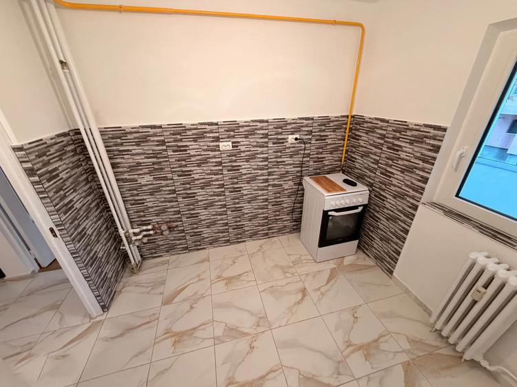 Apartament cu 2 camere decomandat în Nicolina