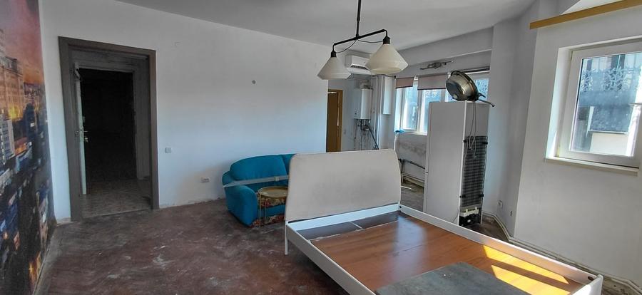 Apartament cu 2 camere semidecomandat în Centrul Istoric