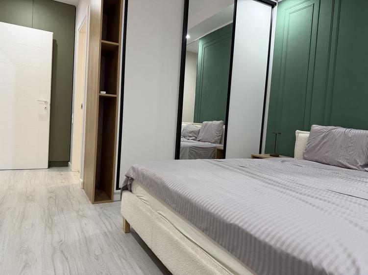Apartament cu 3 camere decomandat în Tunari