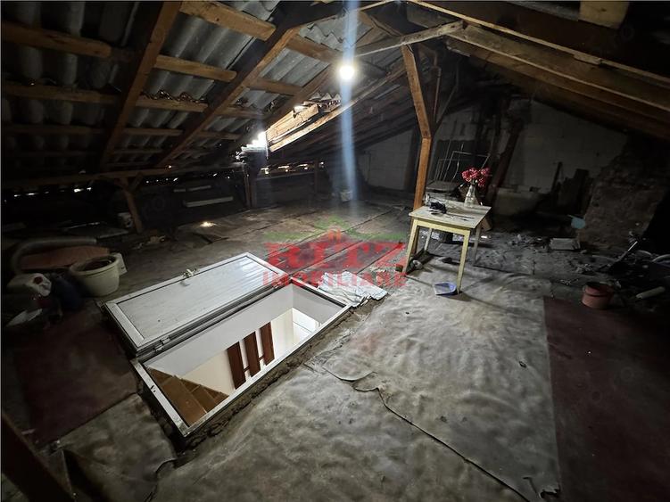 Apartament cu 3 camere decomandat în Gară
