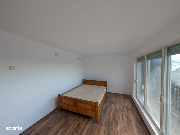 Casă cu 4 camere cu Teren 1300 Mp în Aluniș